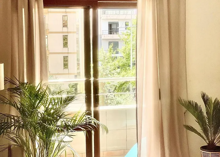 Synergy Viktoria 公寓 *